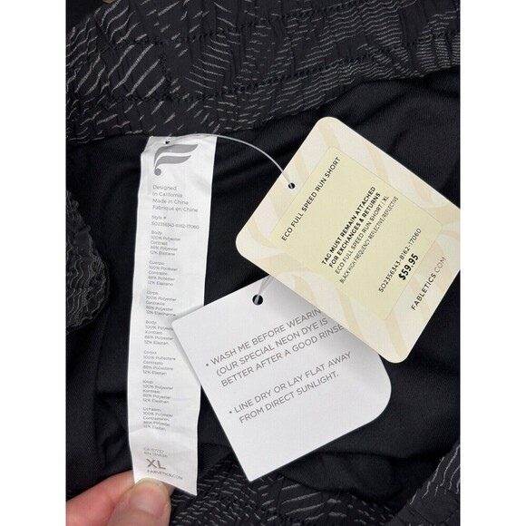 NWT Fabletics Women's Black Full Speed Mid-Rise Shorts Reflective Pockets XL - Picture 8 of 10